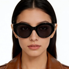 bs0824-0333_black_butterfly_tr90_sunglasses_model