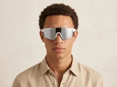 bs1611-0007_silver_irregular_plastic_qy_pro2_smart_sport_sunglasses-tryon_male