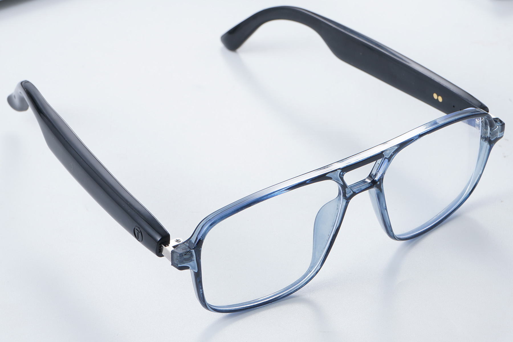 BS1611-0027_GS10_Blue_Aviator_Plastic_Glasses_corner