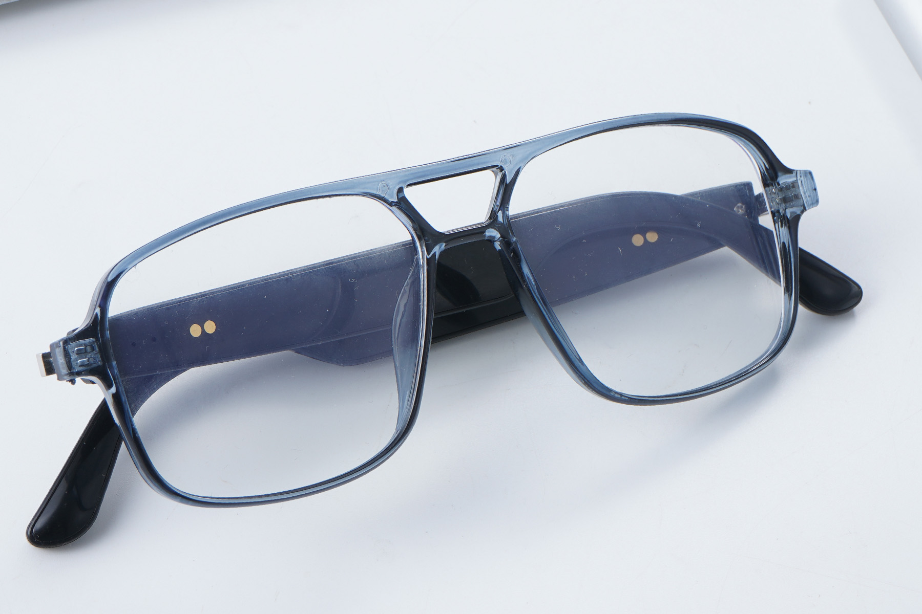 BS1611-0027_GS10_Blue_Aviator_Plastic_Glasses_front