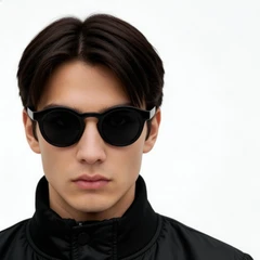 BS1620-0032_Black_Round_TR90_Sunglasses_model