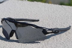 BS1725-0006_Black_Rectangular_TR90_sunglasses_corner