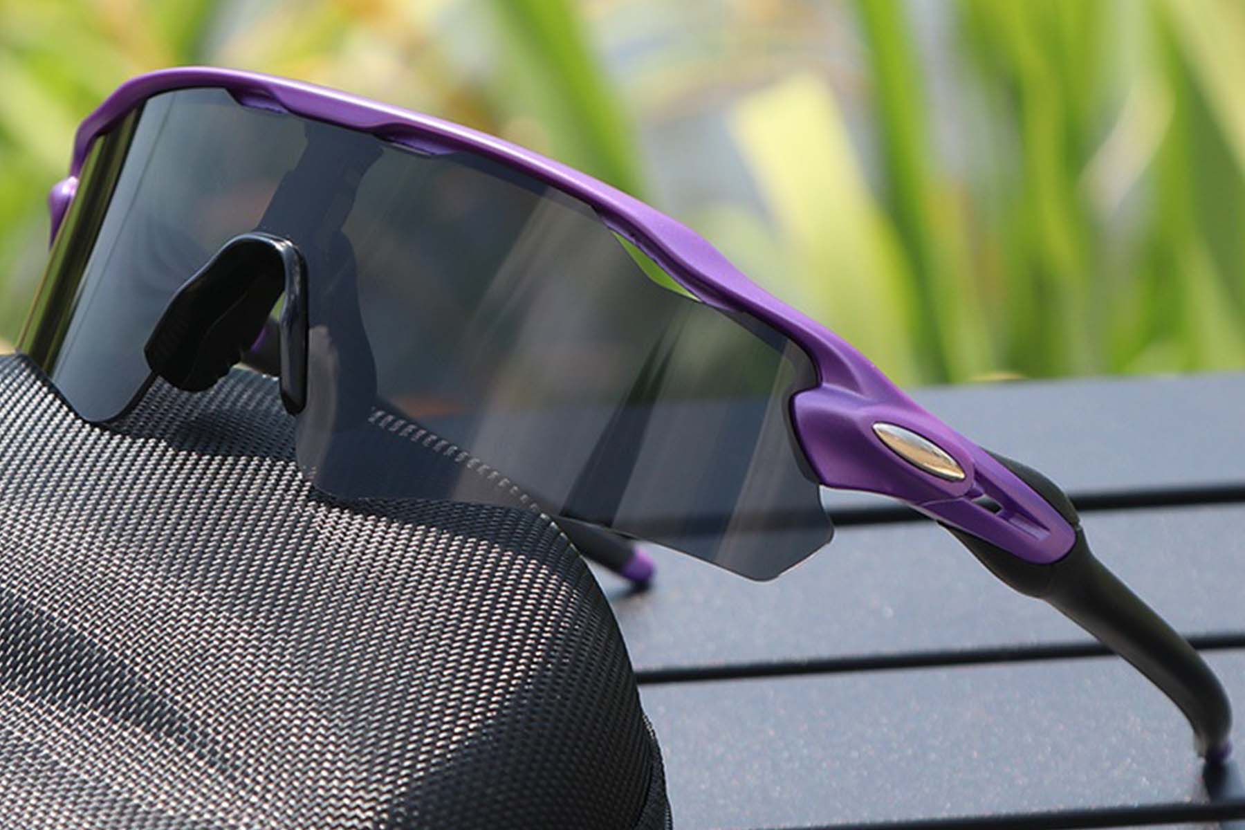 BS1725-0020_Purple_Rectangular_TR90_sunglasses_corner