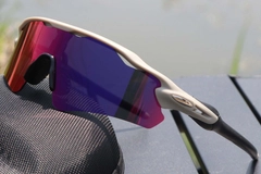 BS1725-0024_Grey_Rectangular_TR90_sunglasses_corner