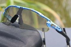 BS1725-0035_Blue_Rectangular_TR90_sunglasses_corner