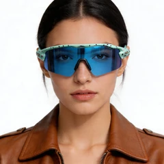 bs1725-0040_green_rectangular_tr90_sunglasses_model