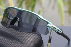 BS1725-0043_Green_Rectangular_TR90_sunglasses_corner