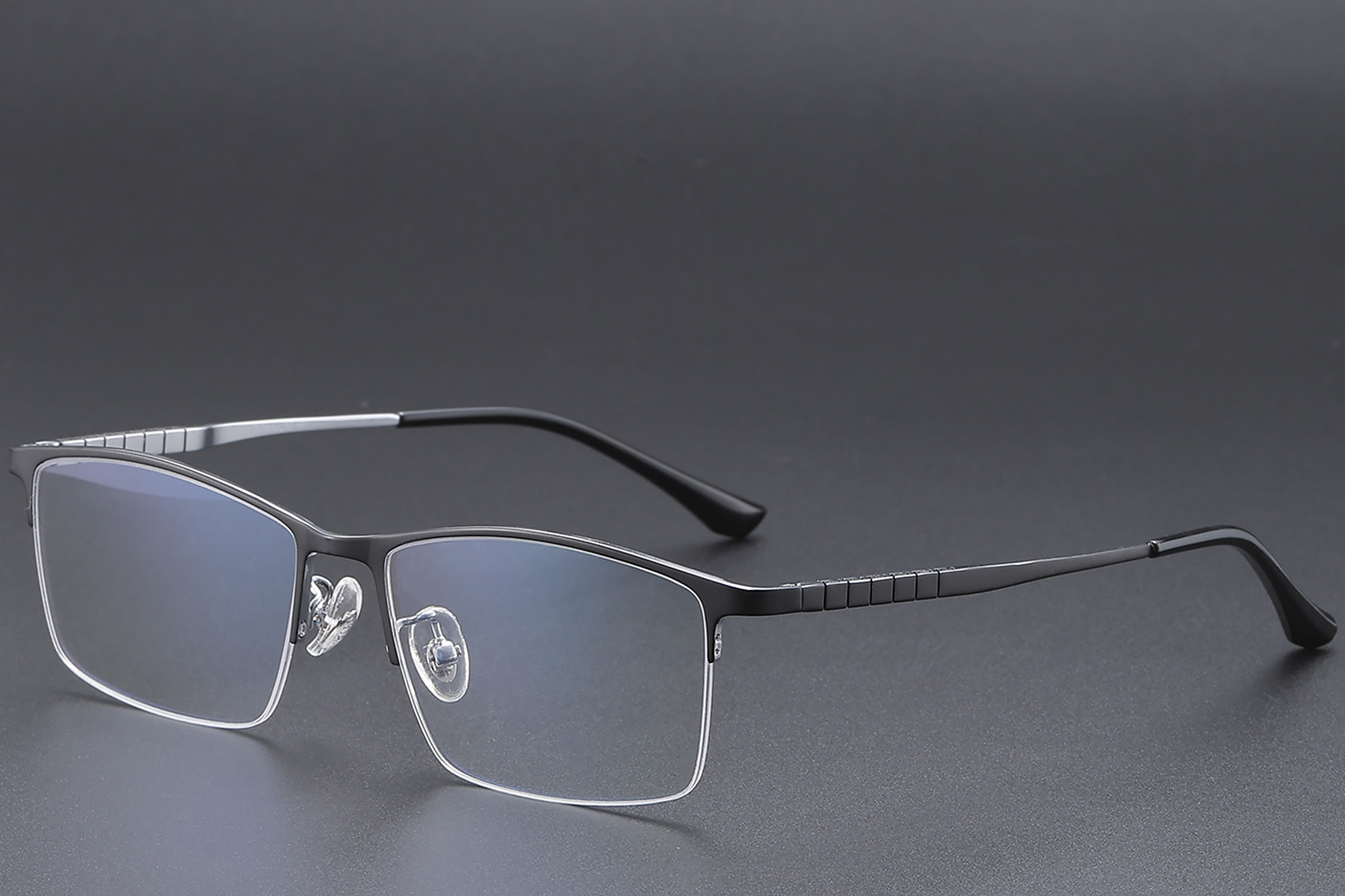 BS1913-0392_Black_Semi-rimless_Titanium_Glasses_corner