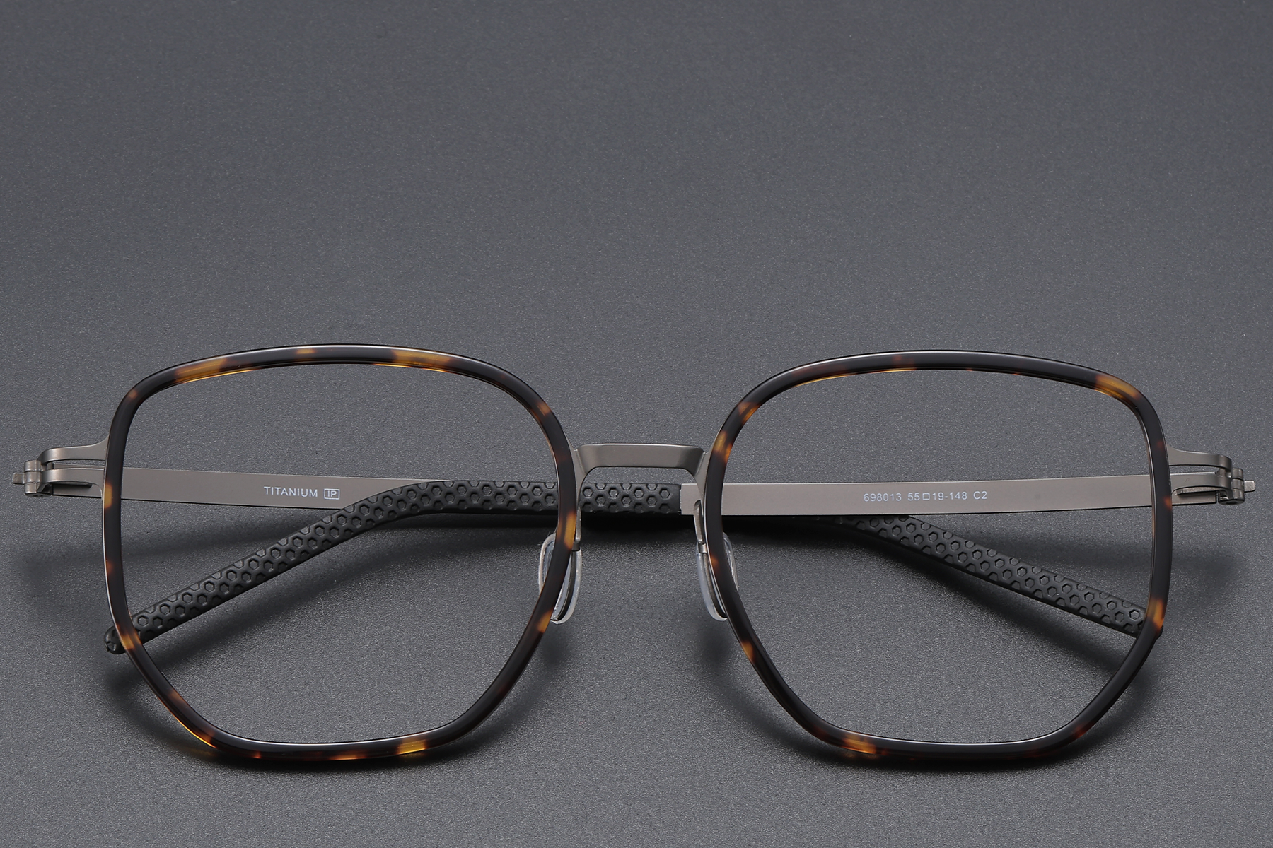 BS1913-0398_Tortoiseshell_Geometric_Titanium_Glasses_front