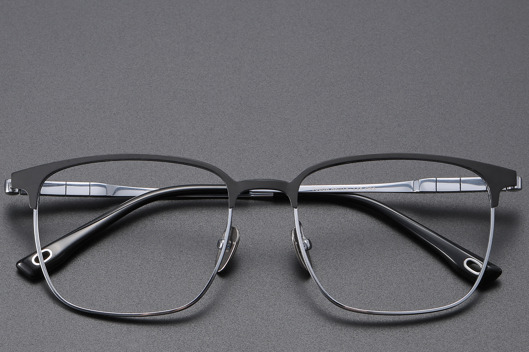 BS1913-0409_Silver_Rectangular_Titanium_Glasses_front