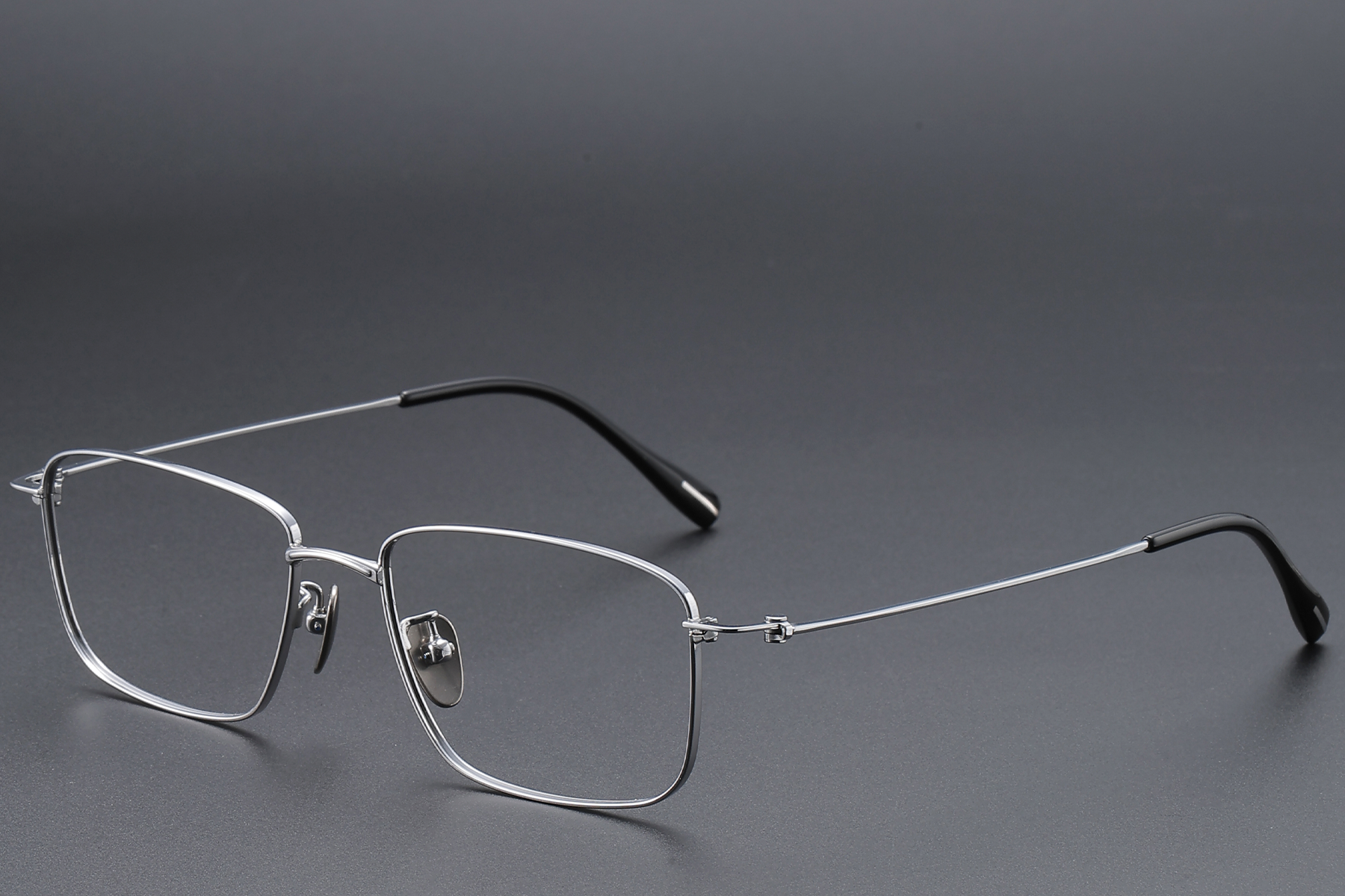 BS1913-0429_Silver_Rectangular_Titanium_Glasses_corner.png