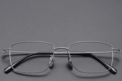 BS1913-0429_Silver_Rectangular_Titanium_Glasses_front