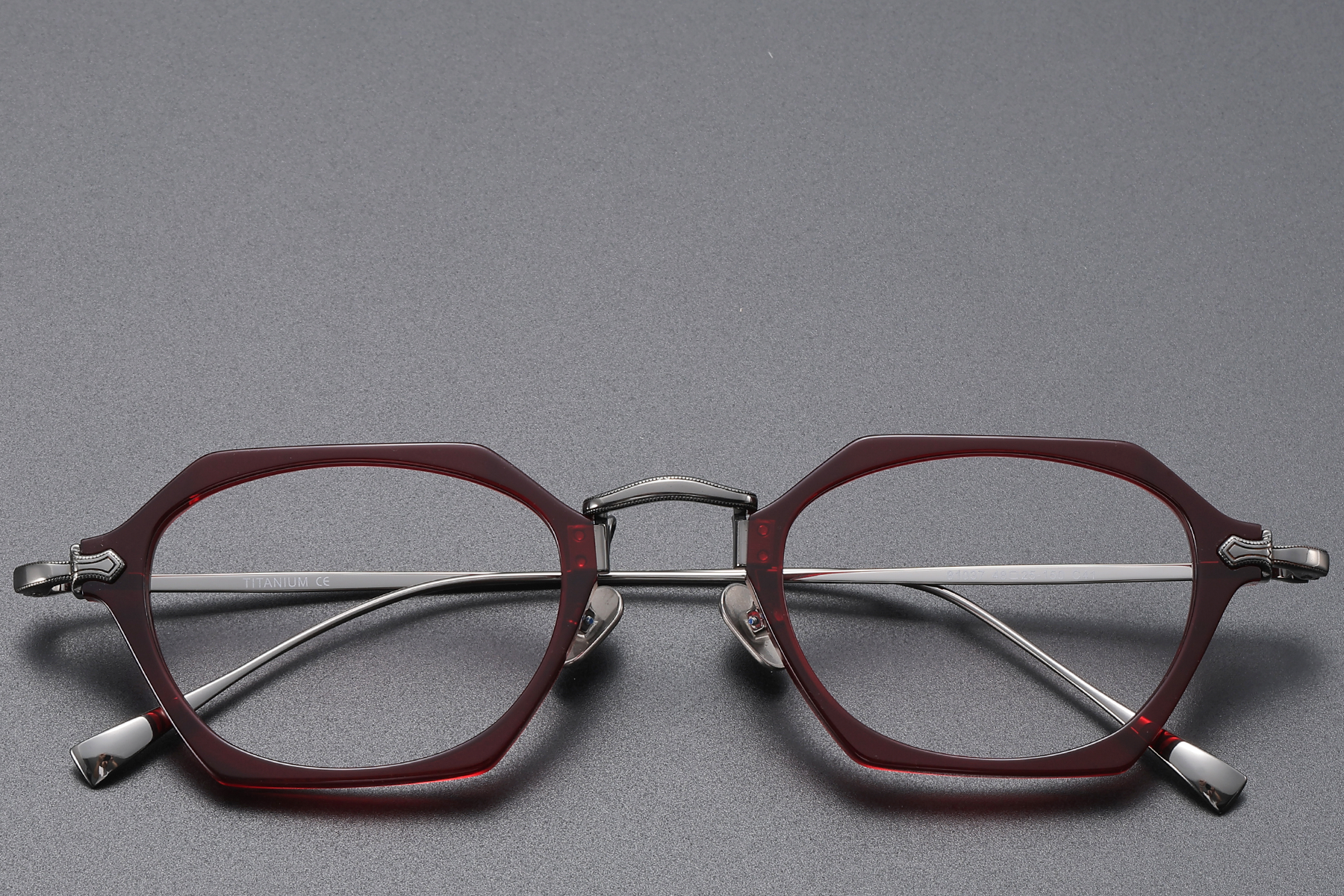 BS1913-0439_Red_Geometric_Titanium_Glasses_front