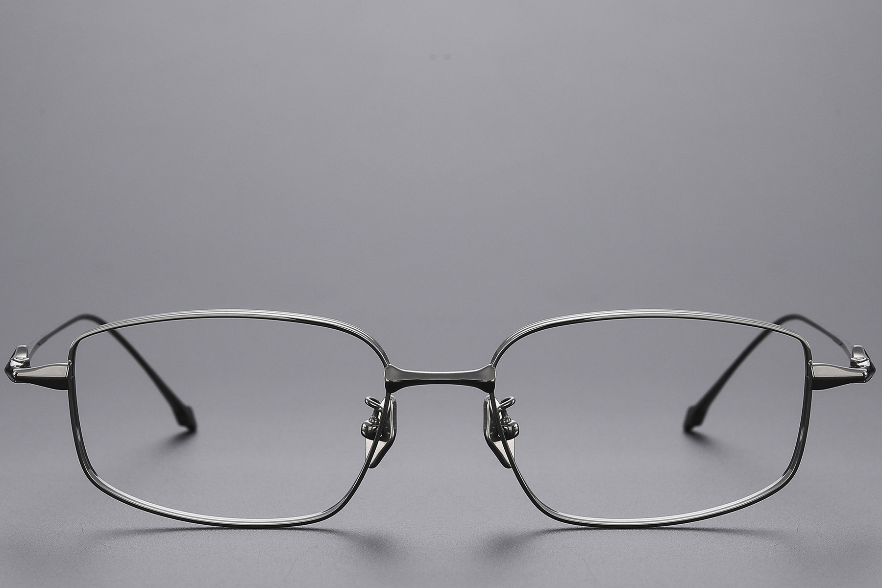 BS1913-0448_Grey_Rectangular_Titanium_Glasses_front
