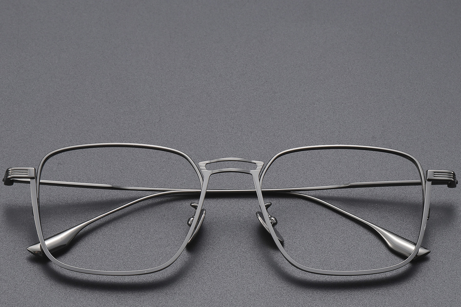 BS1913-0463_Grey_Rectangular_Titanium_Glasses_front