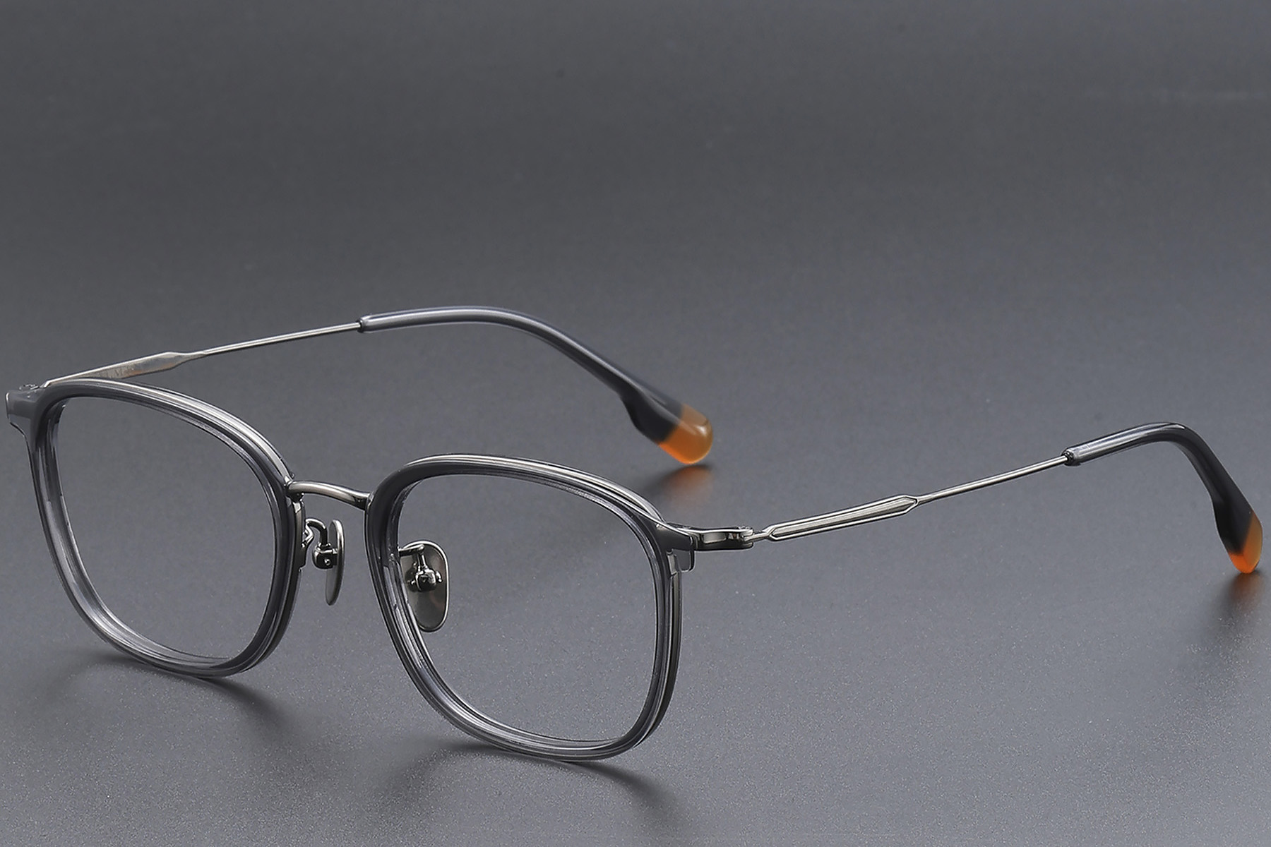 BS1913-0482_Grey_Rectangular_Titanium_Glasses_corner
