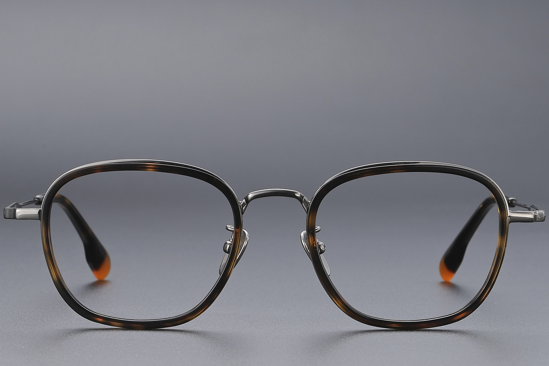 BS1913-0485_Tortoiseshell_Rectangular_Titanium_Glasses_front