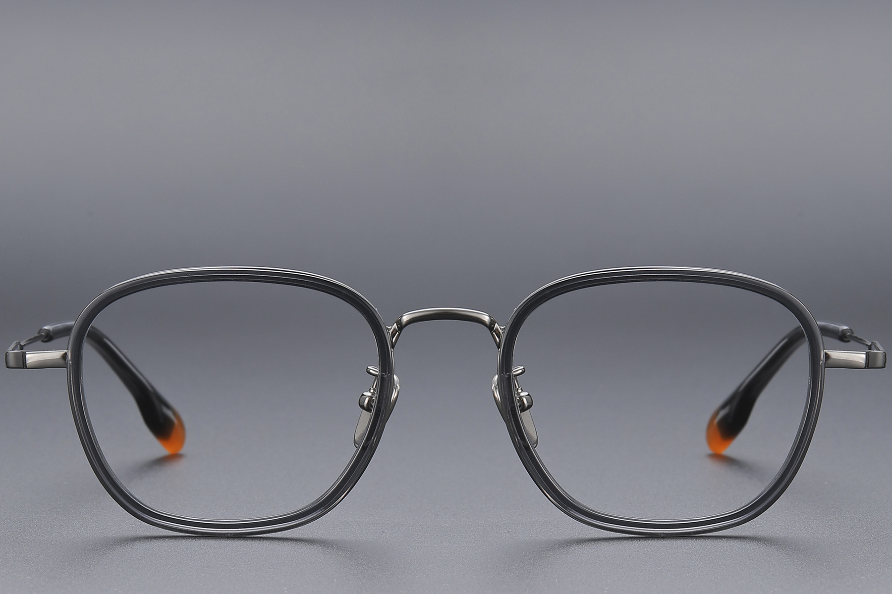 BS1913-0487_Grey_Rectangular_Titanium_Glasses_front