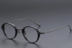 BS1913-0488_Black_Oval_Titanium_Glasses_corner