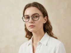 BS1913-0504_Black_Butterfly_Titanium_Glasses-tryon_female