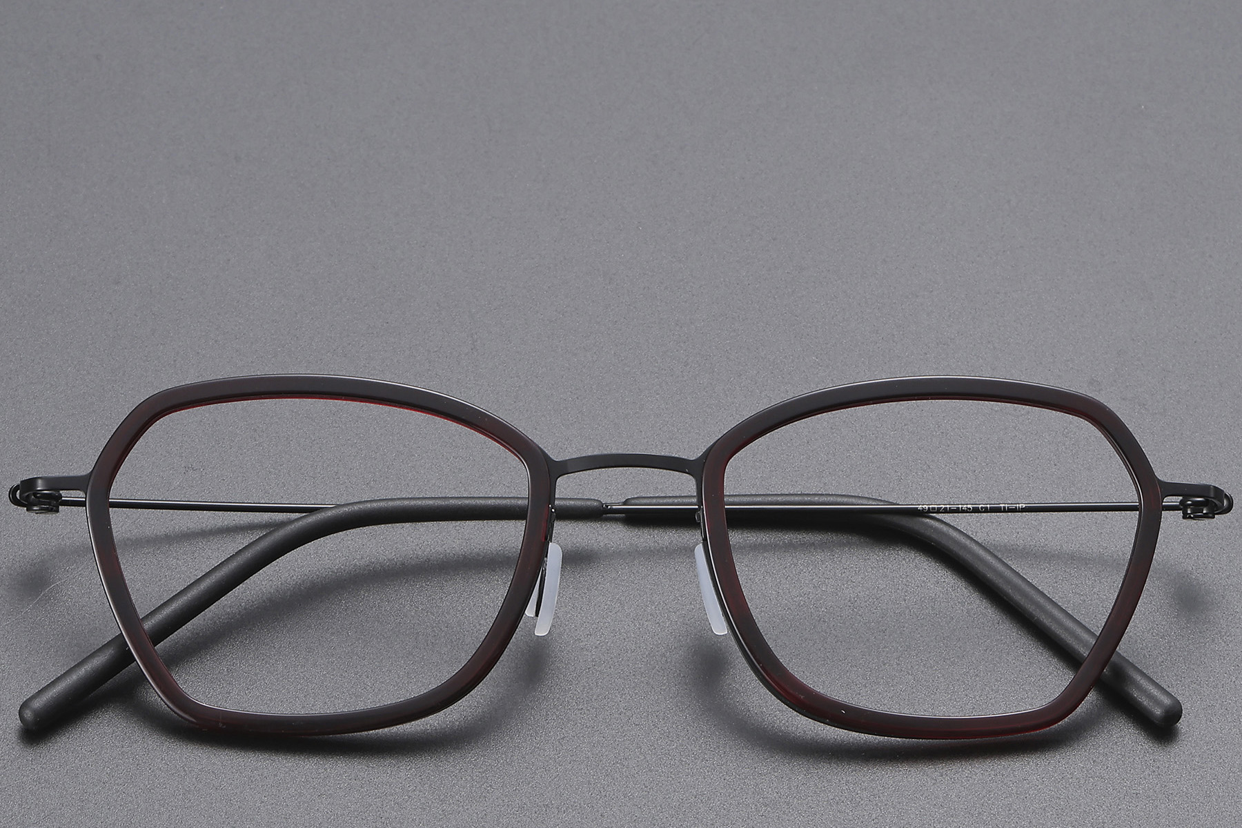 BS1913-0506_Red_Butterfly_Titanium_Glasses_front