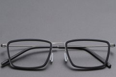 BS1913-0513_Black_Rectangular_Titanium_Glasses_front