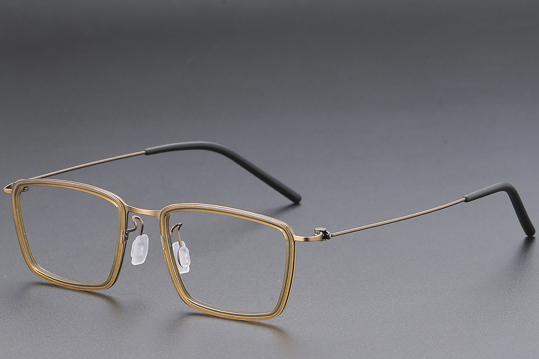 BS1913-0514_Brown_Rectangular_Titanium_Glasses_corner