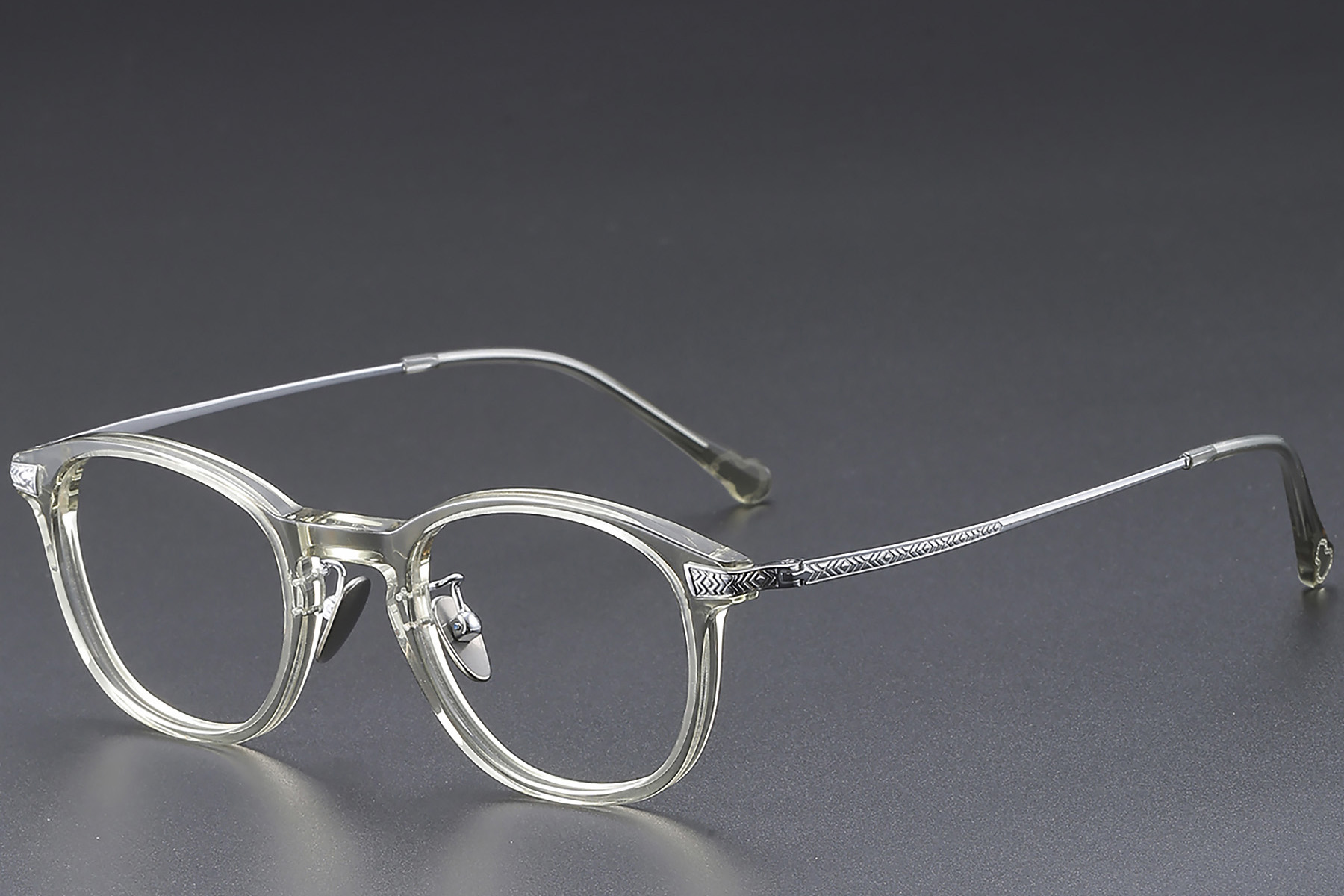 BS1913-0529_Green_Oval_Titanium_Glasses_corner