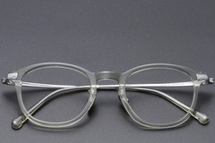 BS1913-0529_Green_Oval_Titanium_Glasses_front