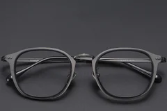 BS1913-0538_Grey_Oval_Titanium_Glasses_front
