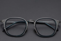 BS1913-0539_Blue_Oval_Titanium_Glasses_front