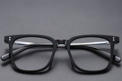 BS1913-0544_Black_Rectangular_Titanium_Glasses_front
