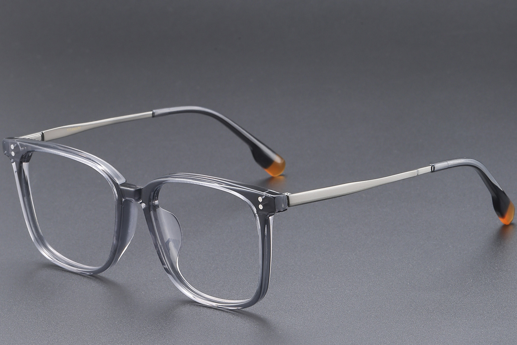 BS1913-0545_Grey_Rectangular_Titanium_Glasses_corner