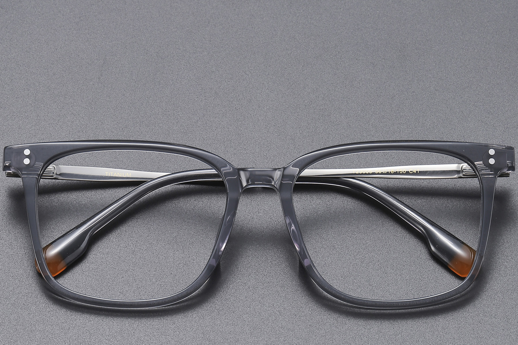 BS1913-0545_Grey_Rectangular_Titanium_Glasses_front