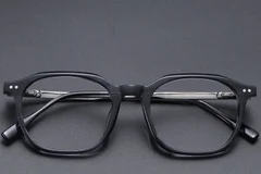 BS1913-0549_Grey_Rectangular_Titanium_Glasses_front