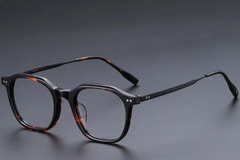BS1913-0550_Tortoiseshell_Rectangular_Titanium_Glasses_corner
