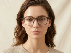 BS1913-0551_Green_Rectangular_Titanium_Glasses_corner-tryon_female