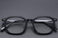 BS1913-0552_Black_Rectangular_Titanium_Glasses_front