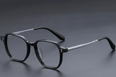 BS1913-0560_Black_Rectangular_Titanium_Glasses_corner