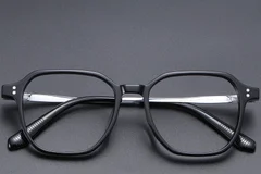 BS1913-0560_Black_Rectangular_Titanium_Glasses_front