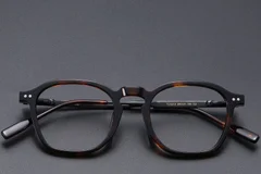 BS1913-0565_Tortoiseshell_Rectangular_Titanium_Glasses_front