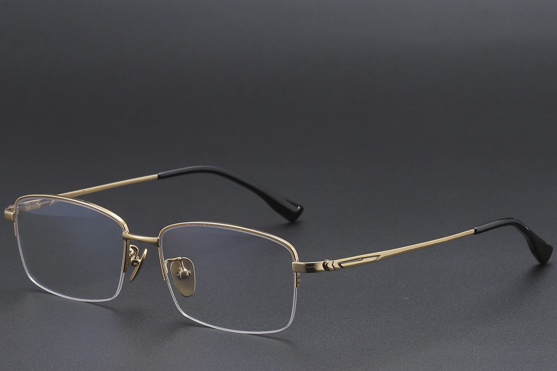 BS1913-0587_Golden_Semi-rimless_Titanium_Glasses_corner
