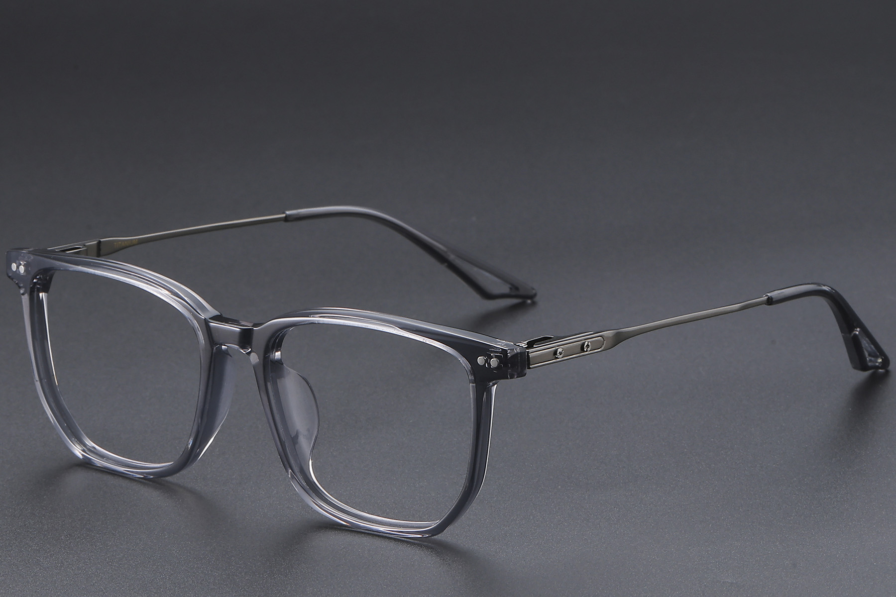 BS1913-0600_Grey_Rectangular_TR90_glasses_corner
