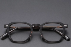 BS1913-0605_Brown_Rectangular_TR90_glasses_front