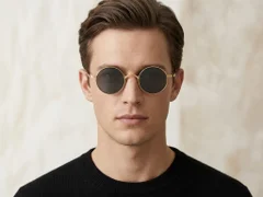 BS1913-0629_Golden_Round_Titanium_sunglasses-tryon_male