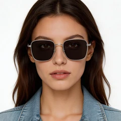 bs1913-0642_silver_rectangular_titanium_sunglasses_model