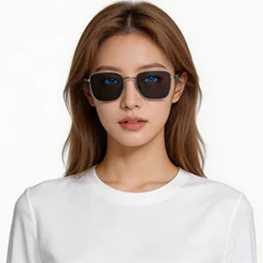bs1913-0643_grey_rectangular_titanium_sunglasses_model
