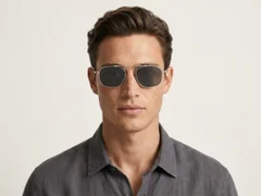 BS1913-0651_Silver_Aviator_Titanium_sunglasses-tryon_male