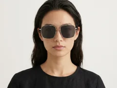 BS1913-0675_Black_Aviator_Titanium_sunglasses-tryon_female