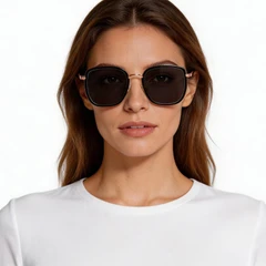 bs1913-0684_black_geometric_metal_sunglasses_model